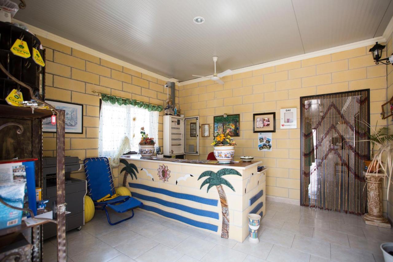 Villaggio Albergo Cervo ザッポネータ エクステリア 写真
