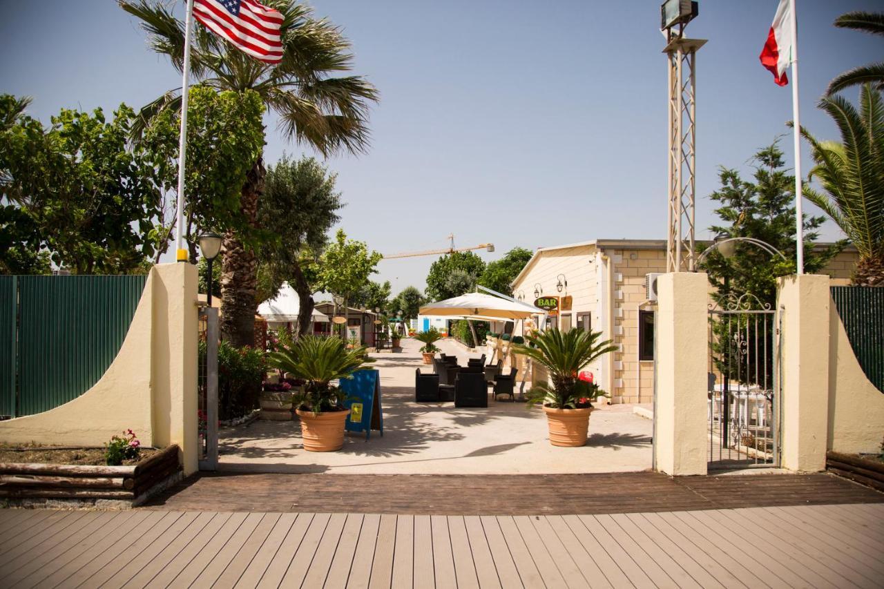 Villaggio Albergo Cervo ザッポネータ エクステリア 写真